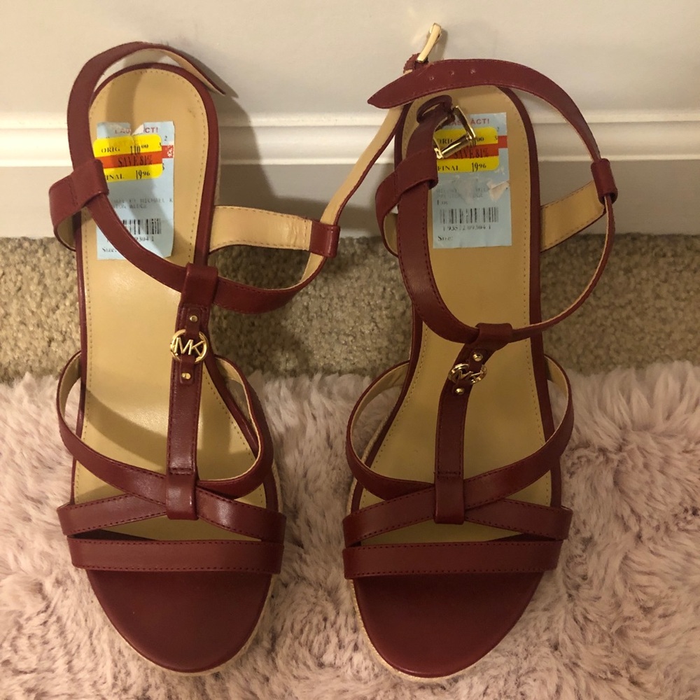 Red & Tan Michael Kors Size 9 Preston Wedge